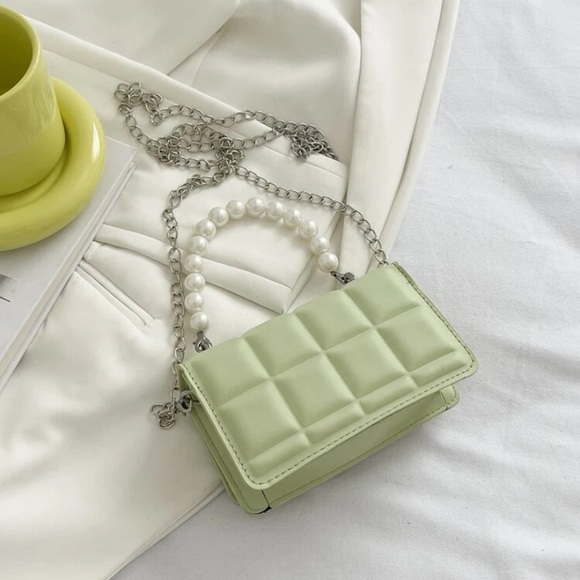 - Shein/ Mini faux pearl beaded flap chain square bag - Picture 2 of 10